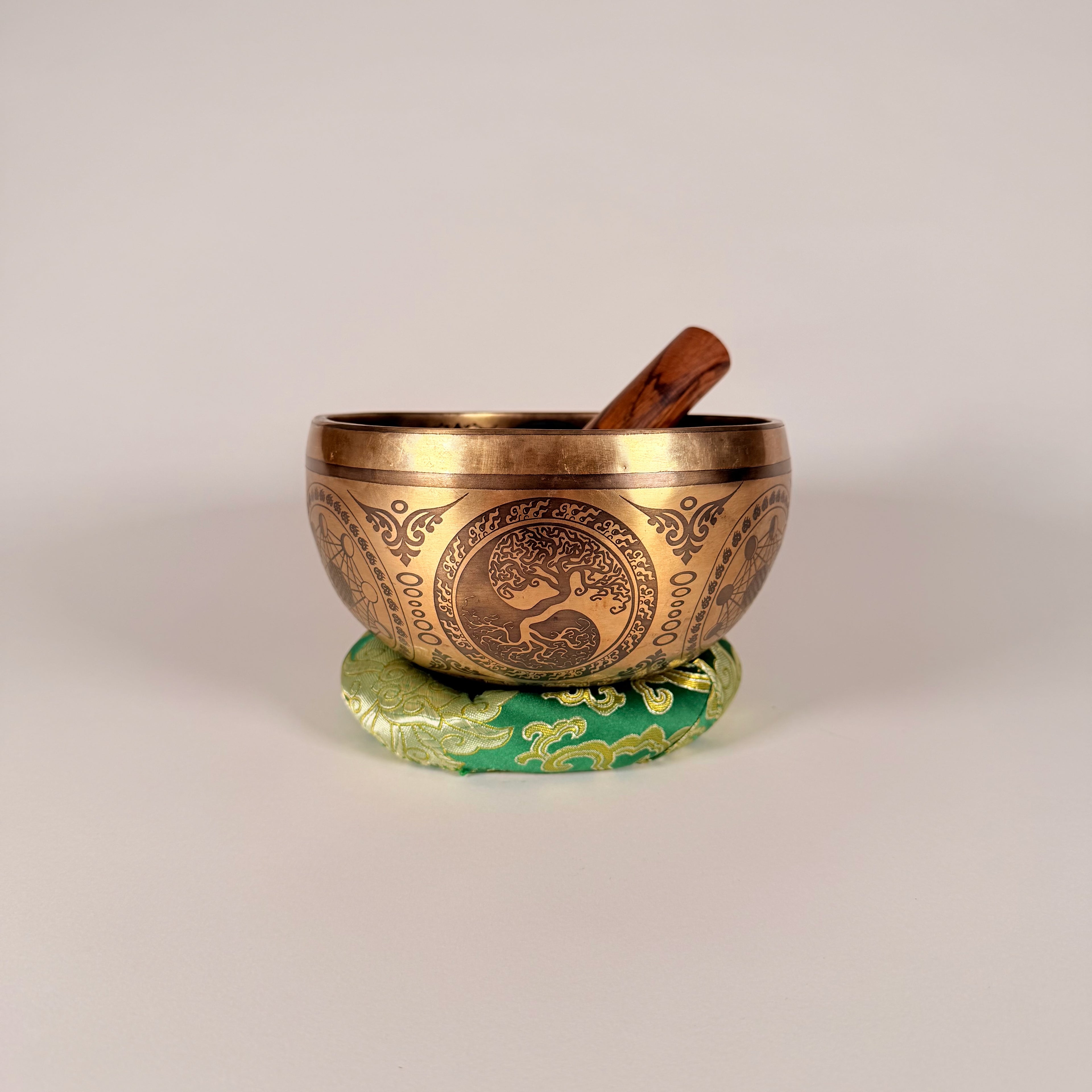 Hand Etched Bowl — 6.75" W x 3.5" H, D Note, 900g