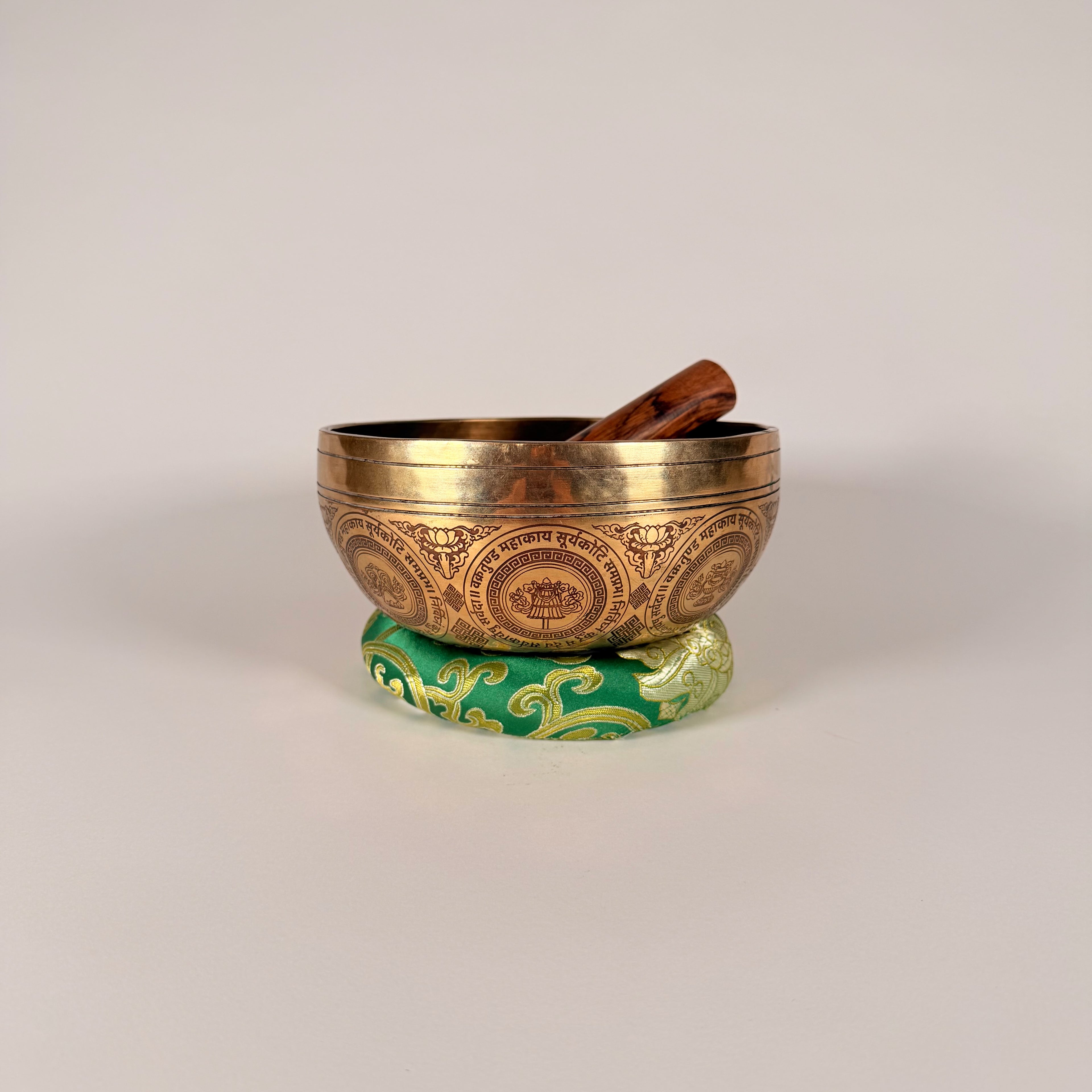 Hand Etched Bowl — 7.00" W x 3.00" H, A Note, 976g
