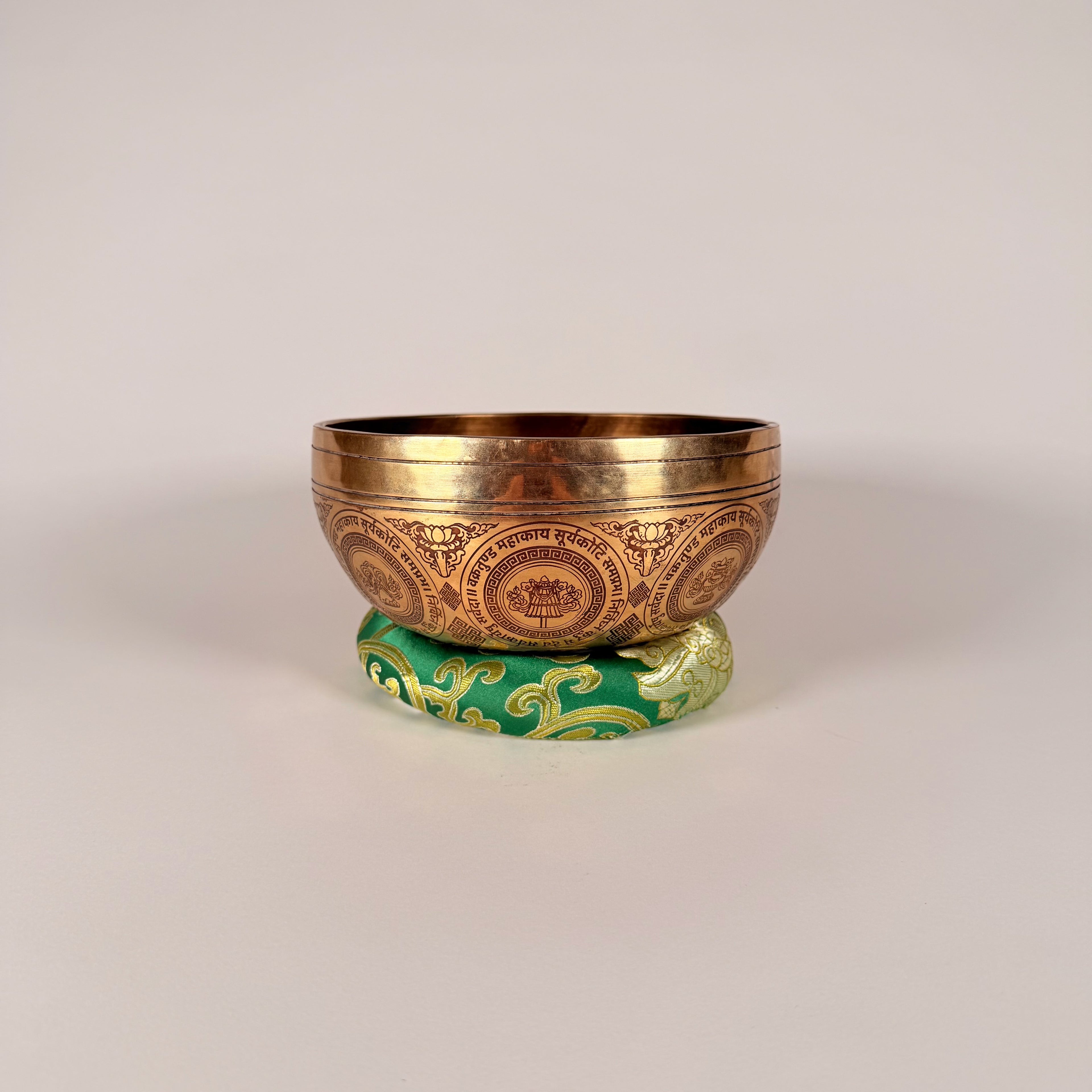 Hand Etched Bowl — 7.00" W x 3.00" H, A Note, 976g
