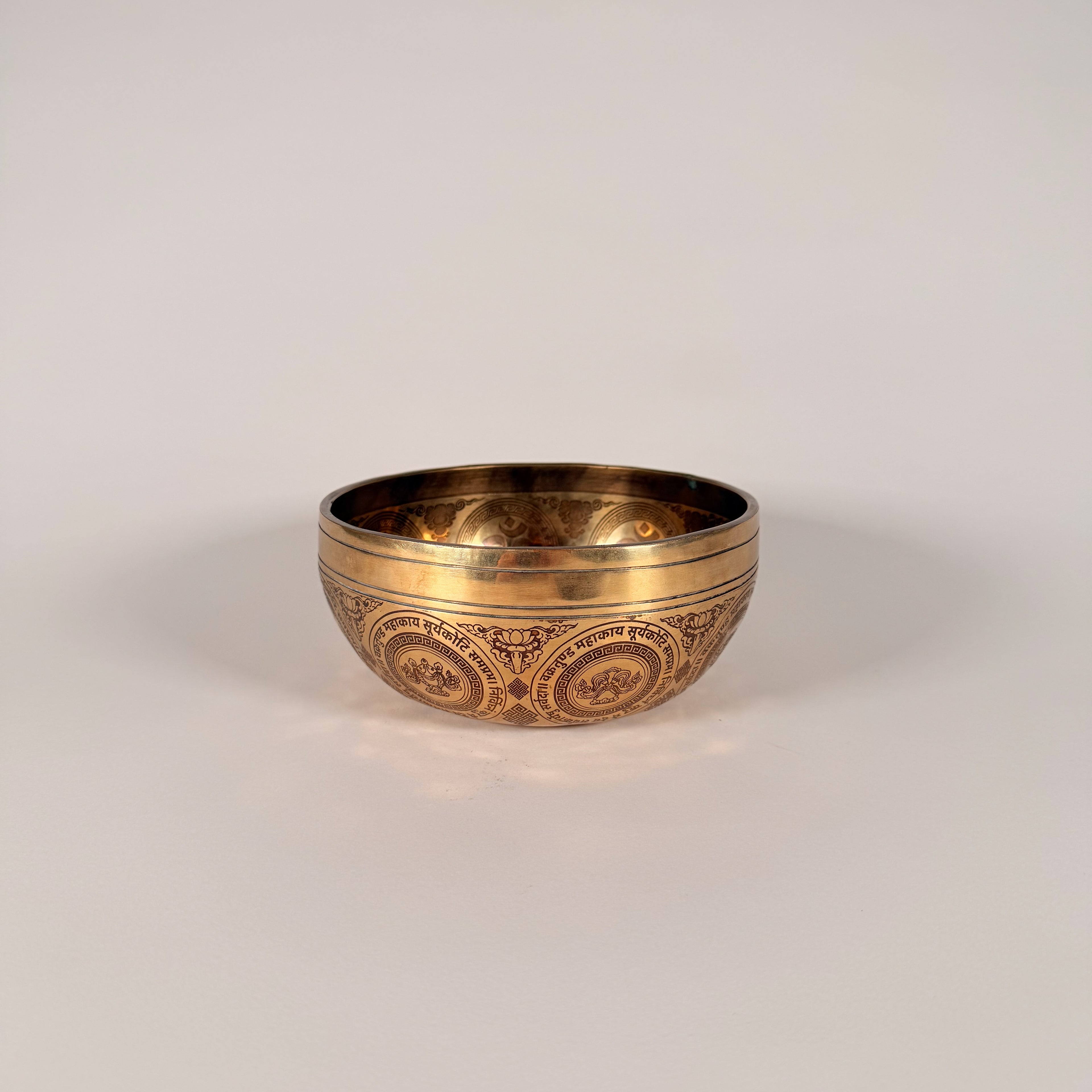 Hand Etched Bowl — 7.00" W x 3.00" H, A Note, 976g