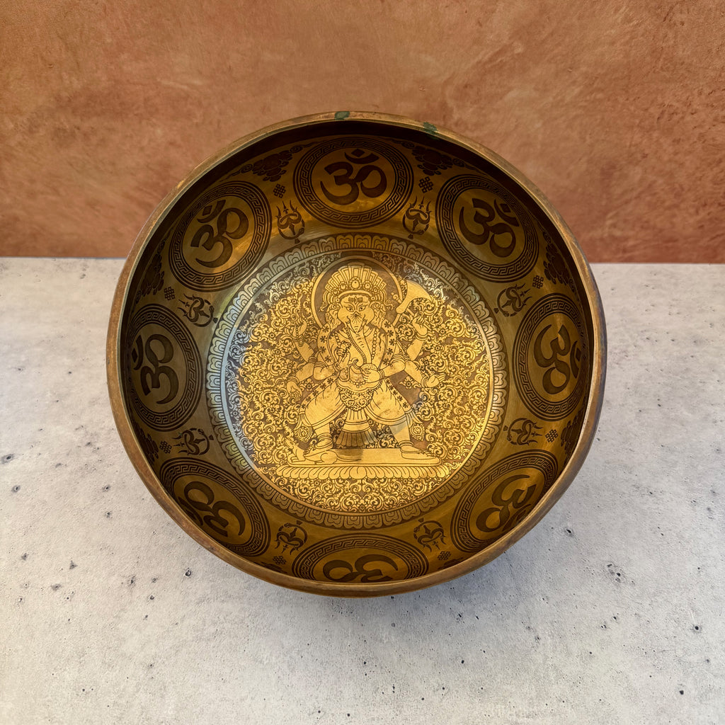 Hand Etched Bowl — 7.00" W x 3.00" H, A Note, 976g
