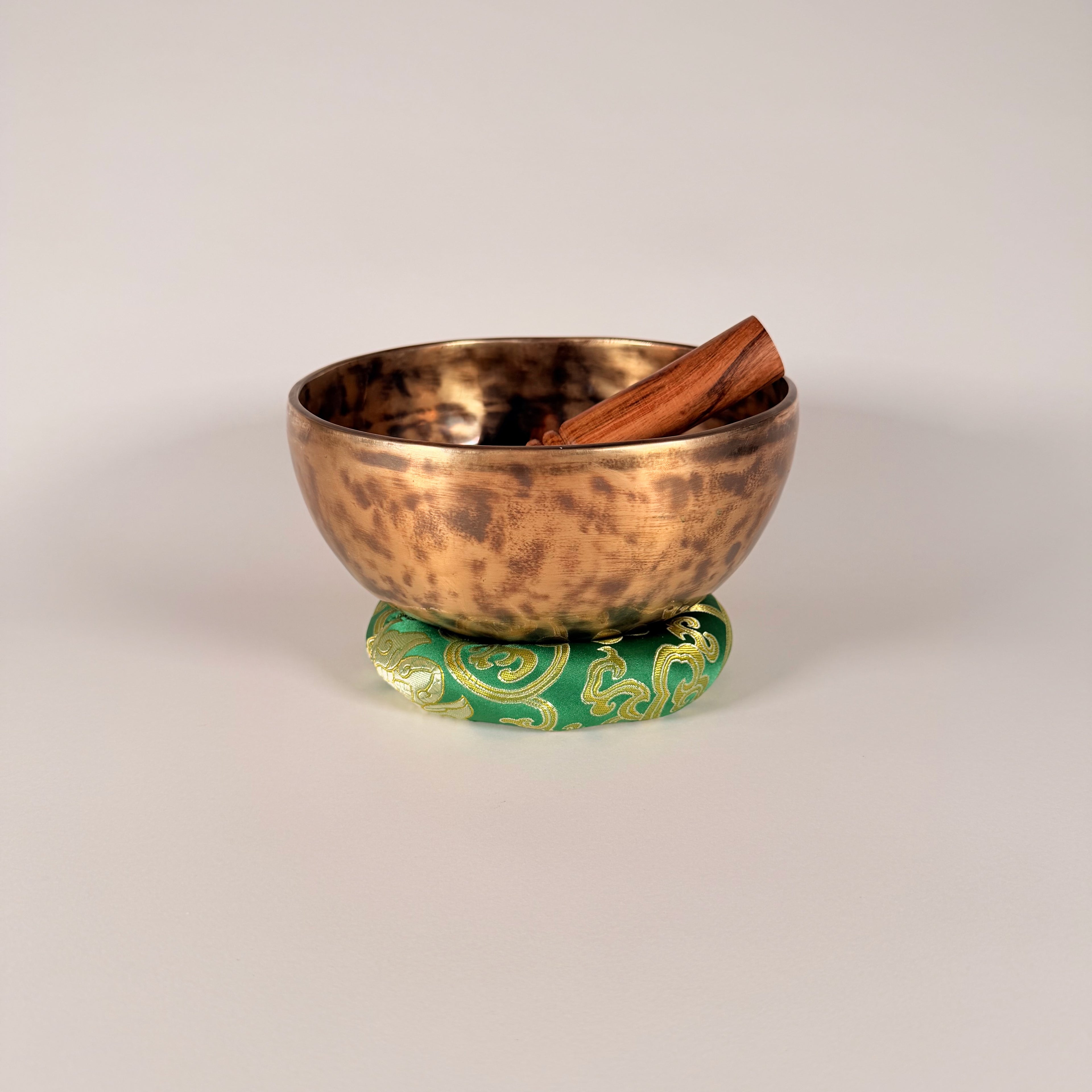 Hand-Hammered Singing Bowl — 7.50" W x 3.50" H, A Note, 1138g