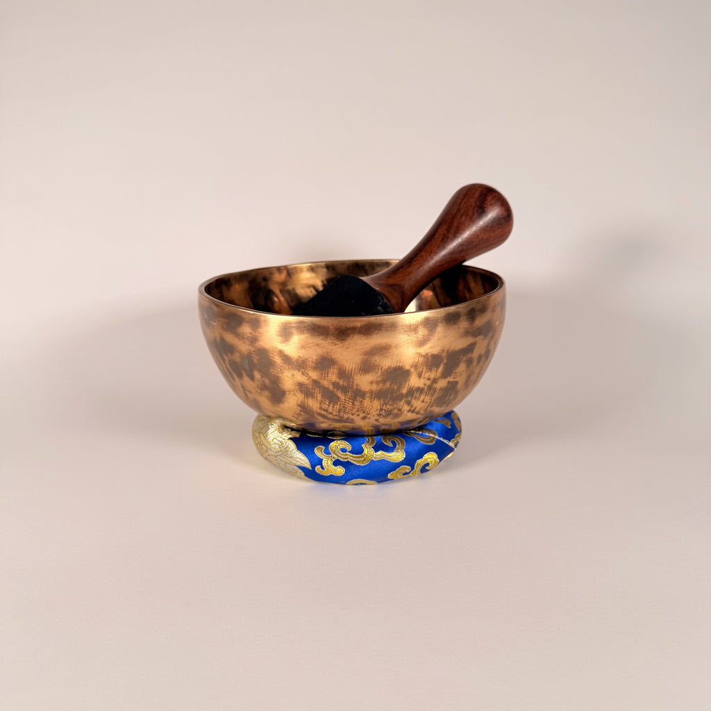 Hand-Hammered Singing Bowl — 7.75" W x 3.75" H, G Note, 956g