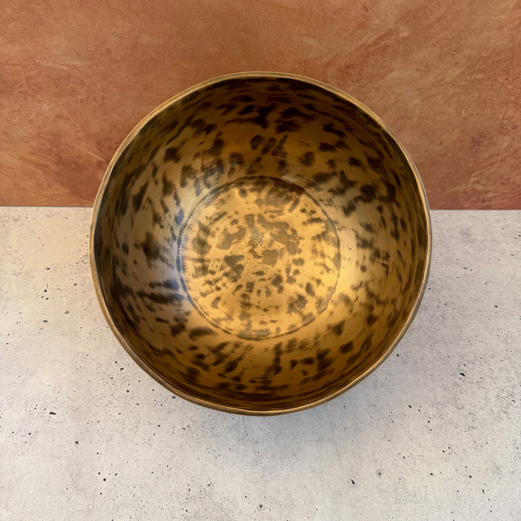 Hand-Hammered Singing Bowl — 6.25" W x 3.25" H, C Note, 692g