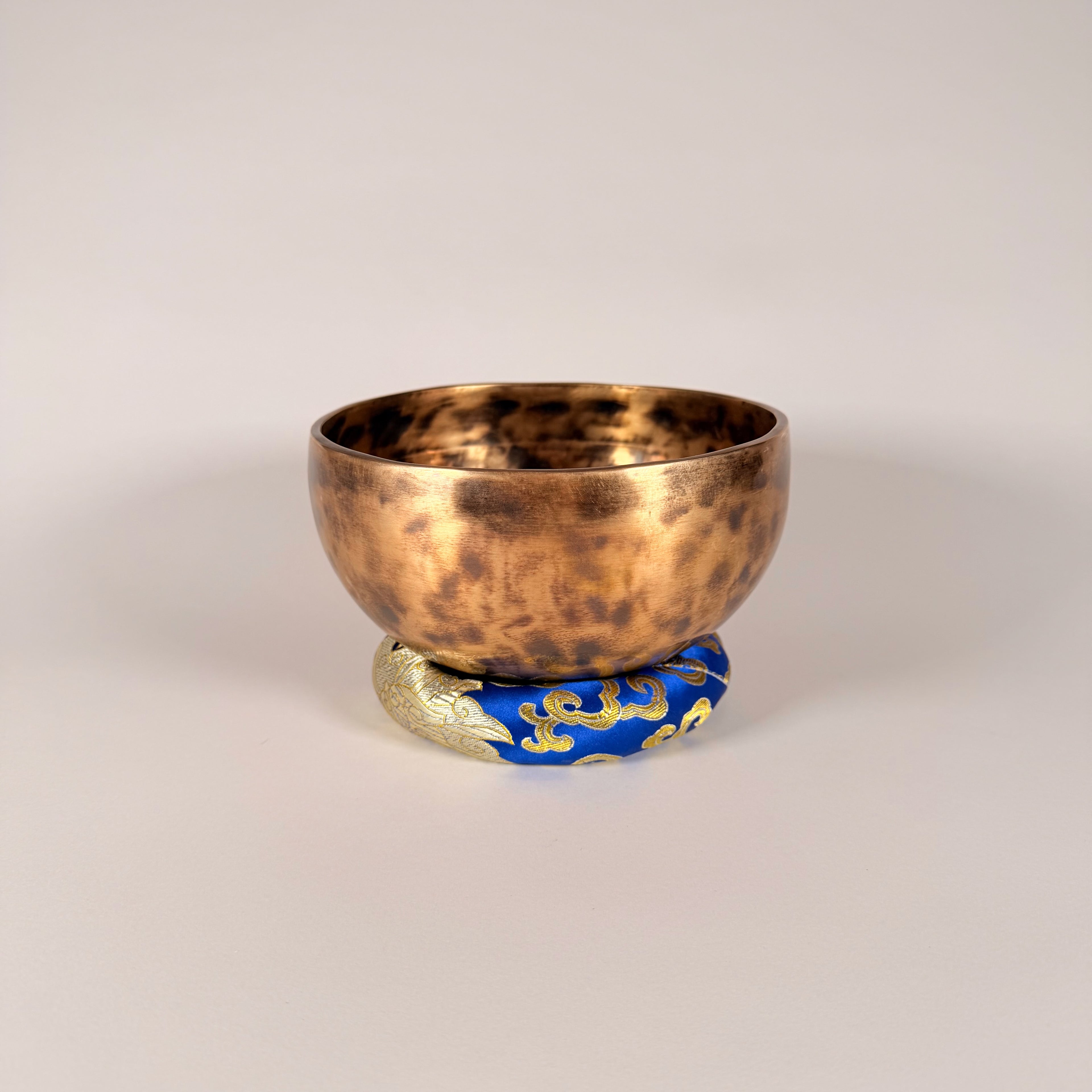 Hand-Hammered Singing Bowl — 7.00" W x 3.50" H, C Note, 974g