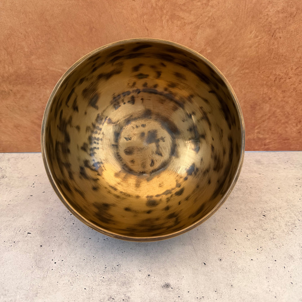 Hand-Hammered Singing Bowl — 6.50" W x 3.50" H, B Note, 756g