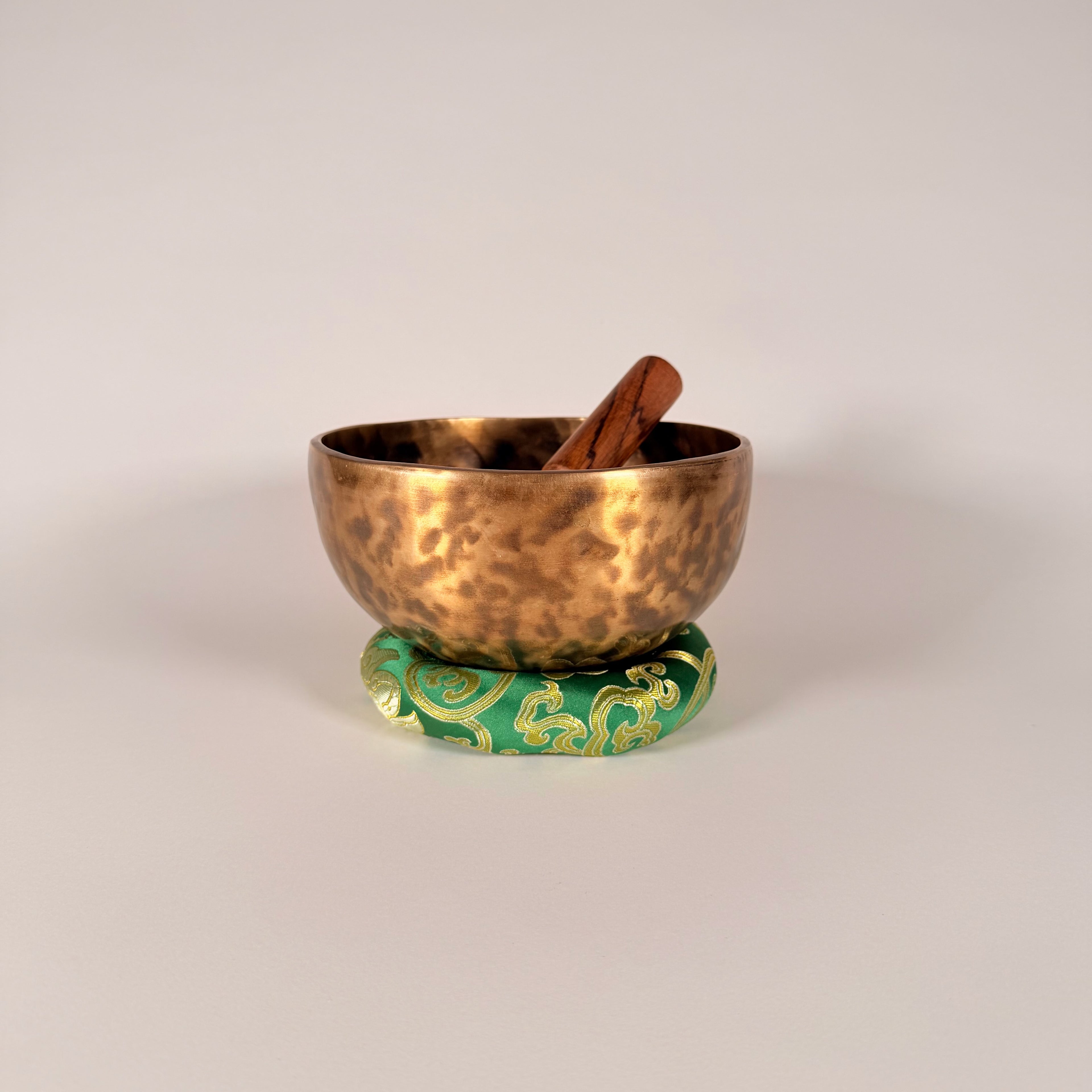 Hand-Hammered Singing Bowl — 7.00" W x 3.50" H, B Note, 940g