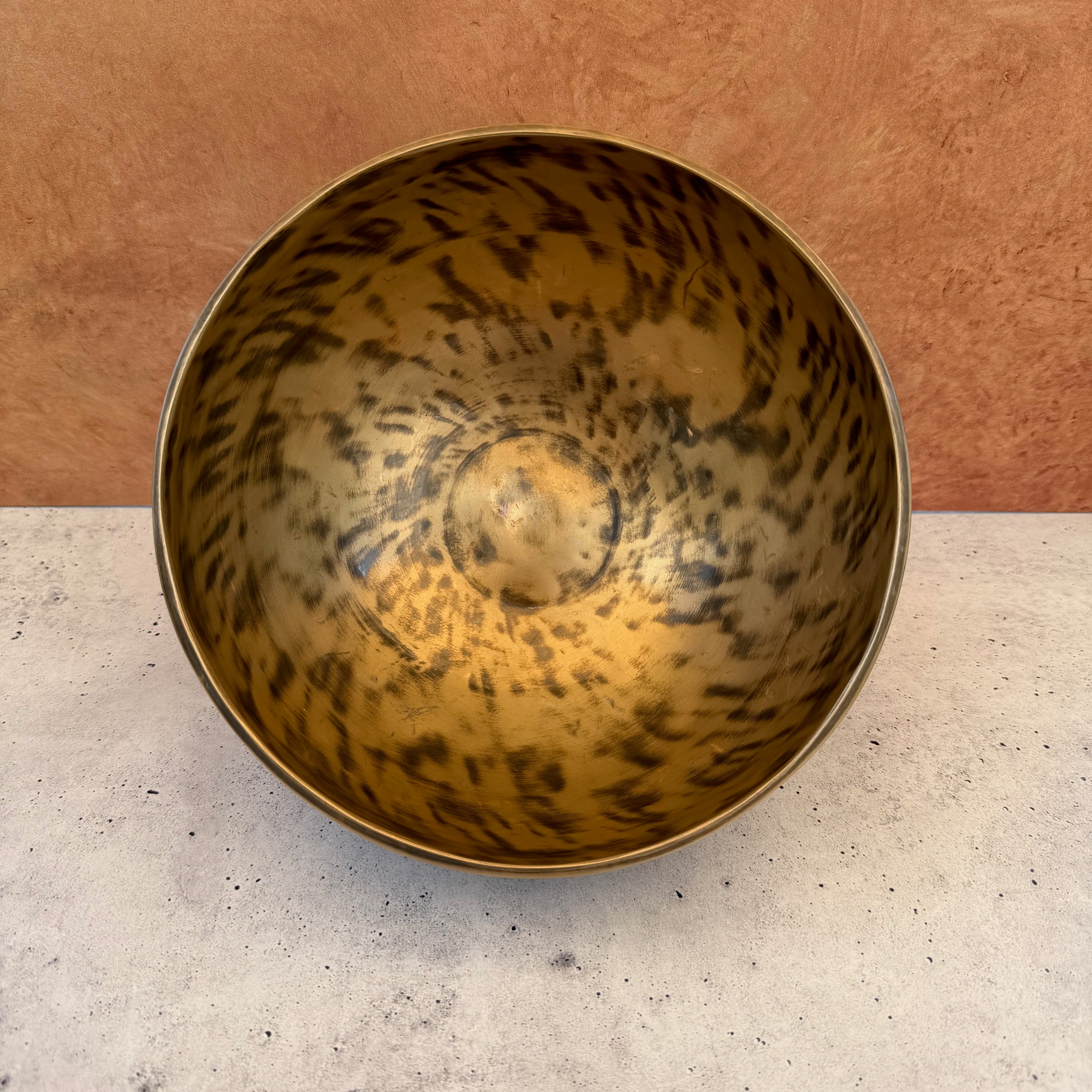 Hand-Hammered Singing Bowl — 7.75" W x 3.75" H, F Note, 1110g
