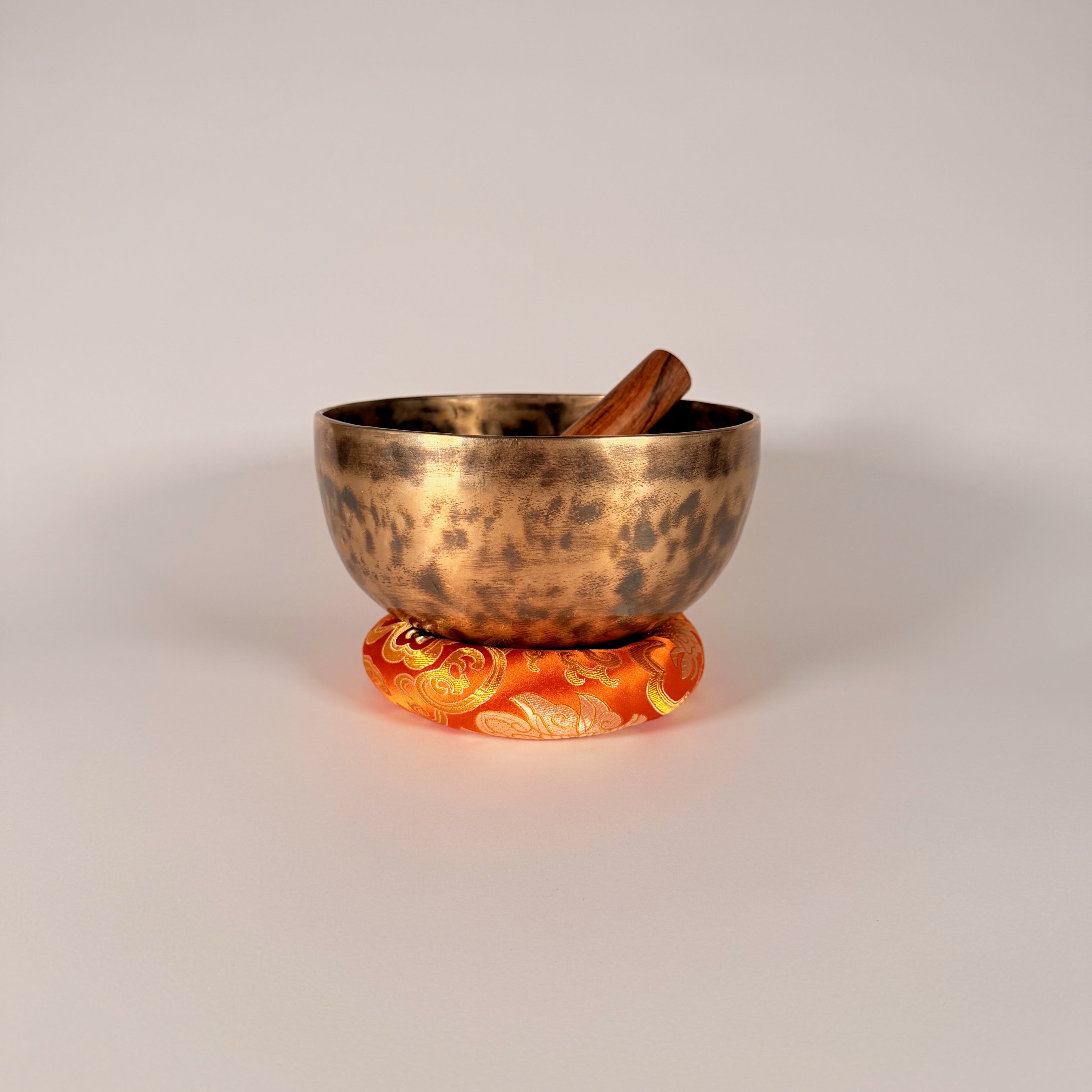 Hand-Hammered Singing Bowl — 7.50" W x 3.75" H, F Note, 938g