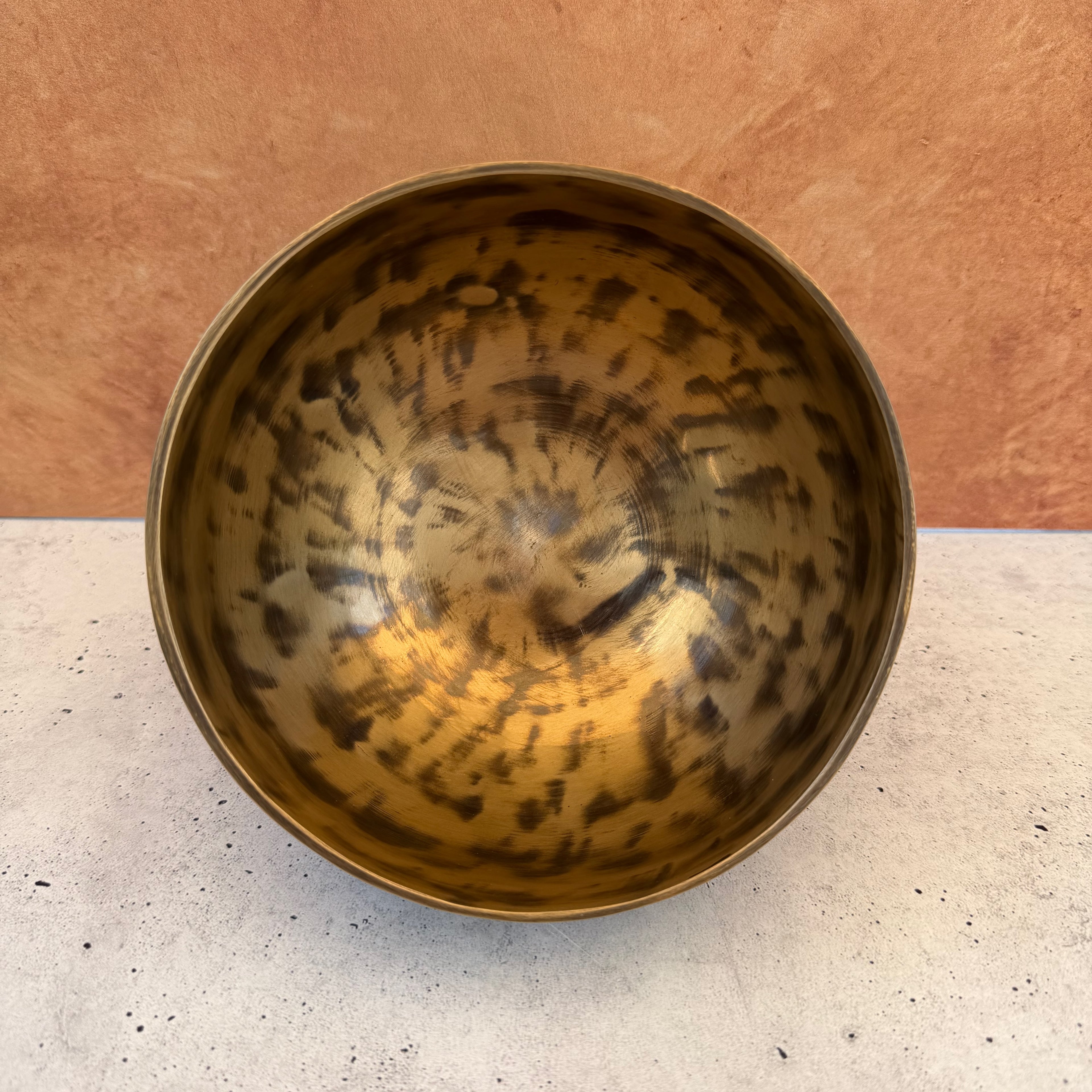 Hand-Hammered Singing Bowl — 5.75" W x 3.00" H, E Note, 542g