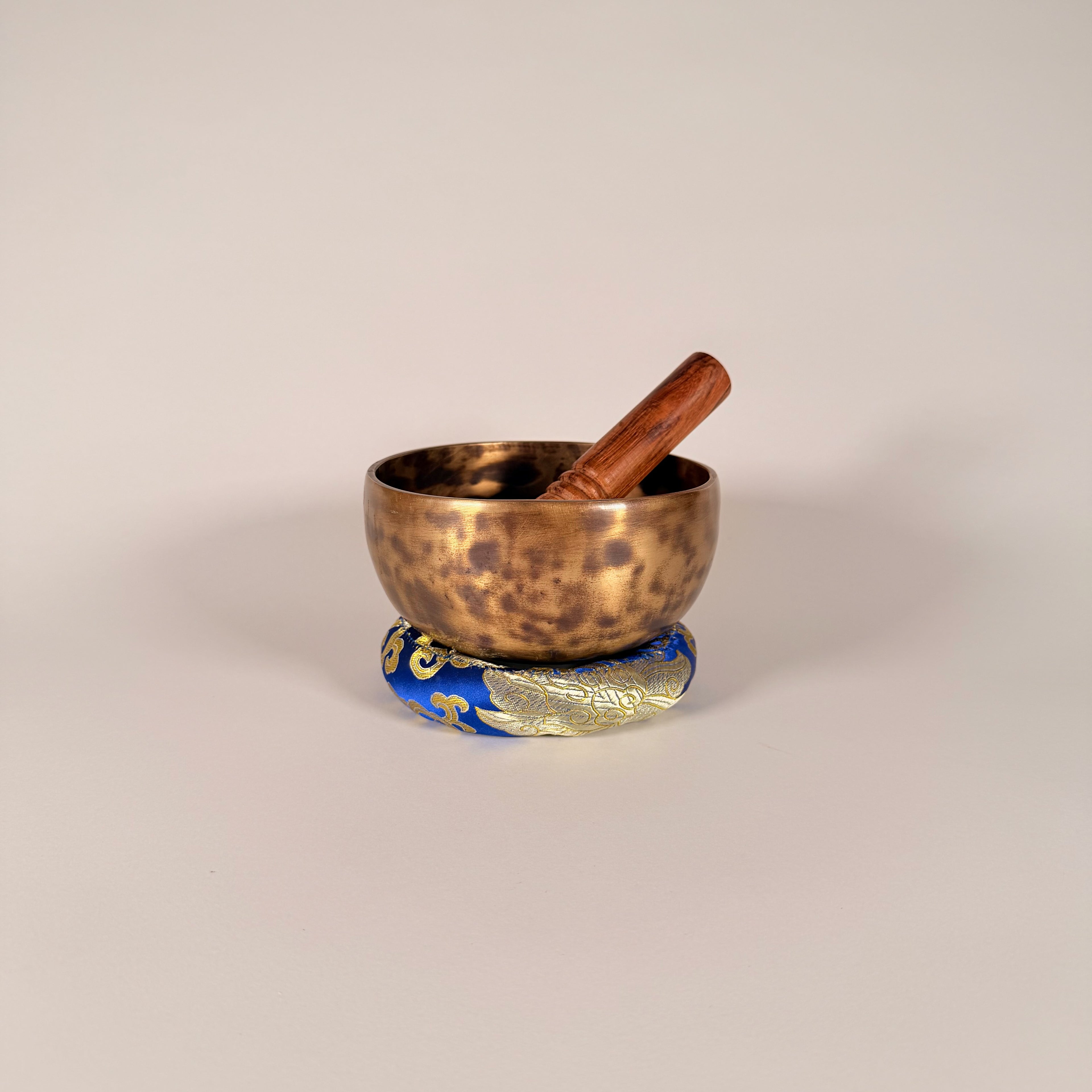 Hand-Hammered Singing Bowl — 5.75" W x 3.25" H, E Note, 646g