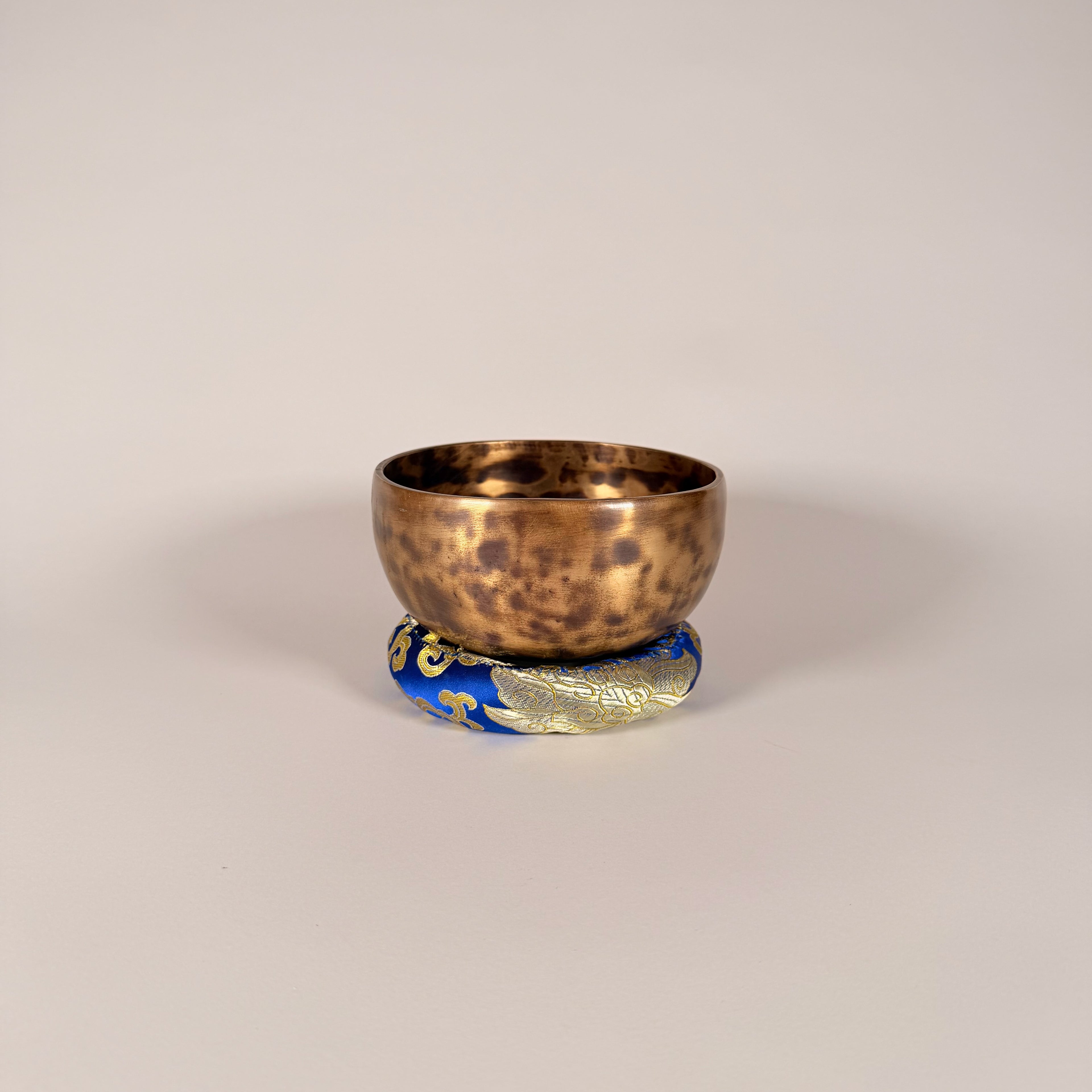 Hand-Hammered Singing Bowl — 5.75" W x 3.25" H, E Note, 646g