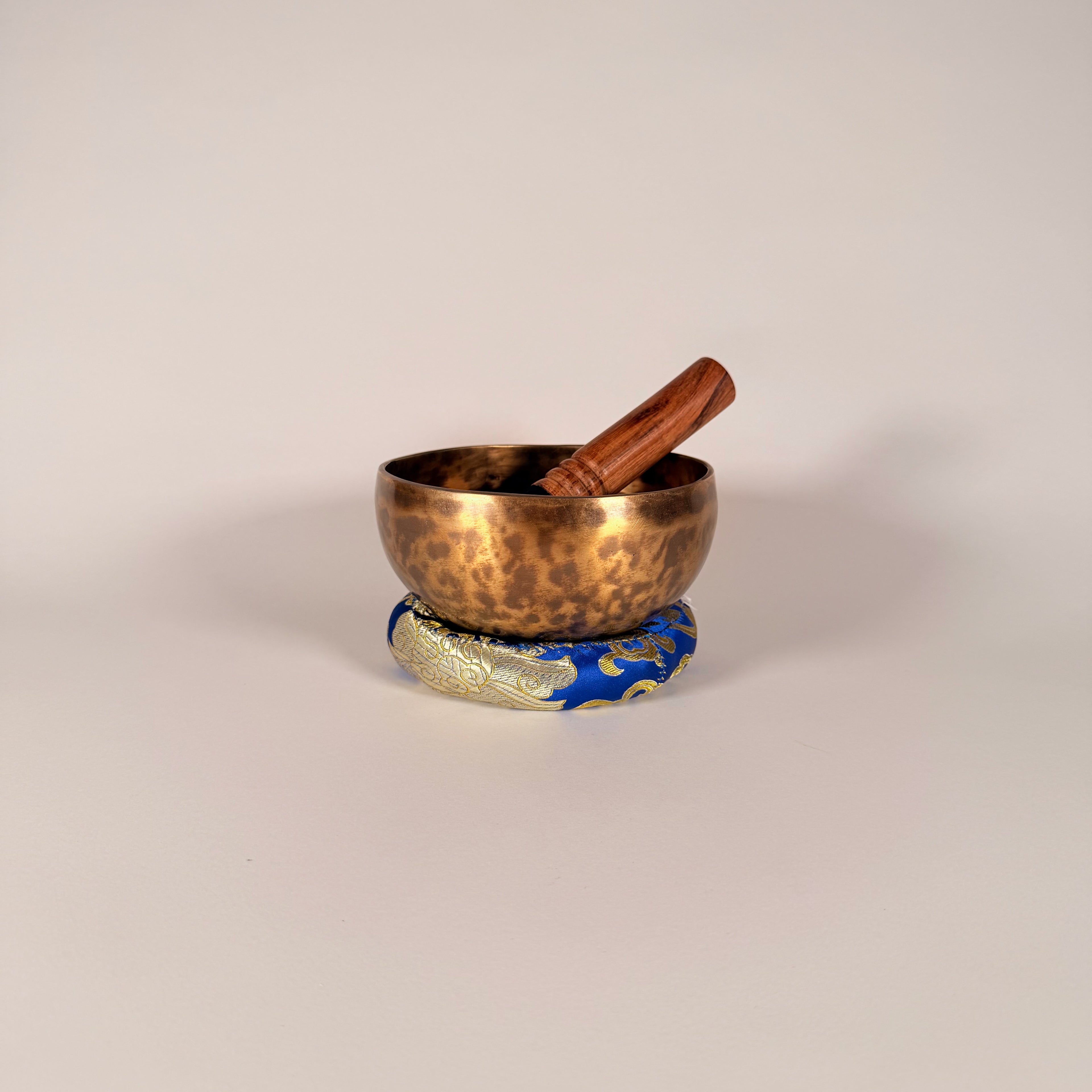 Hand-Hammered Singing Bowl — 5.75" W x 3.00" H, E Note, 584g