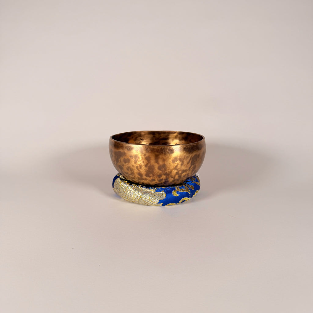 Hand-Hammered Singing Bowl — 5.75" W x 3.00" H, E Note, 584g