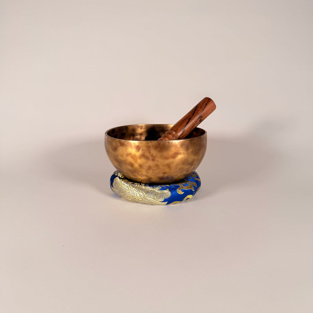 Hand-Hammered Singing Bowl — 6.00" W x 3.00" H, G Note, 622g