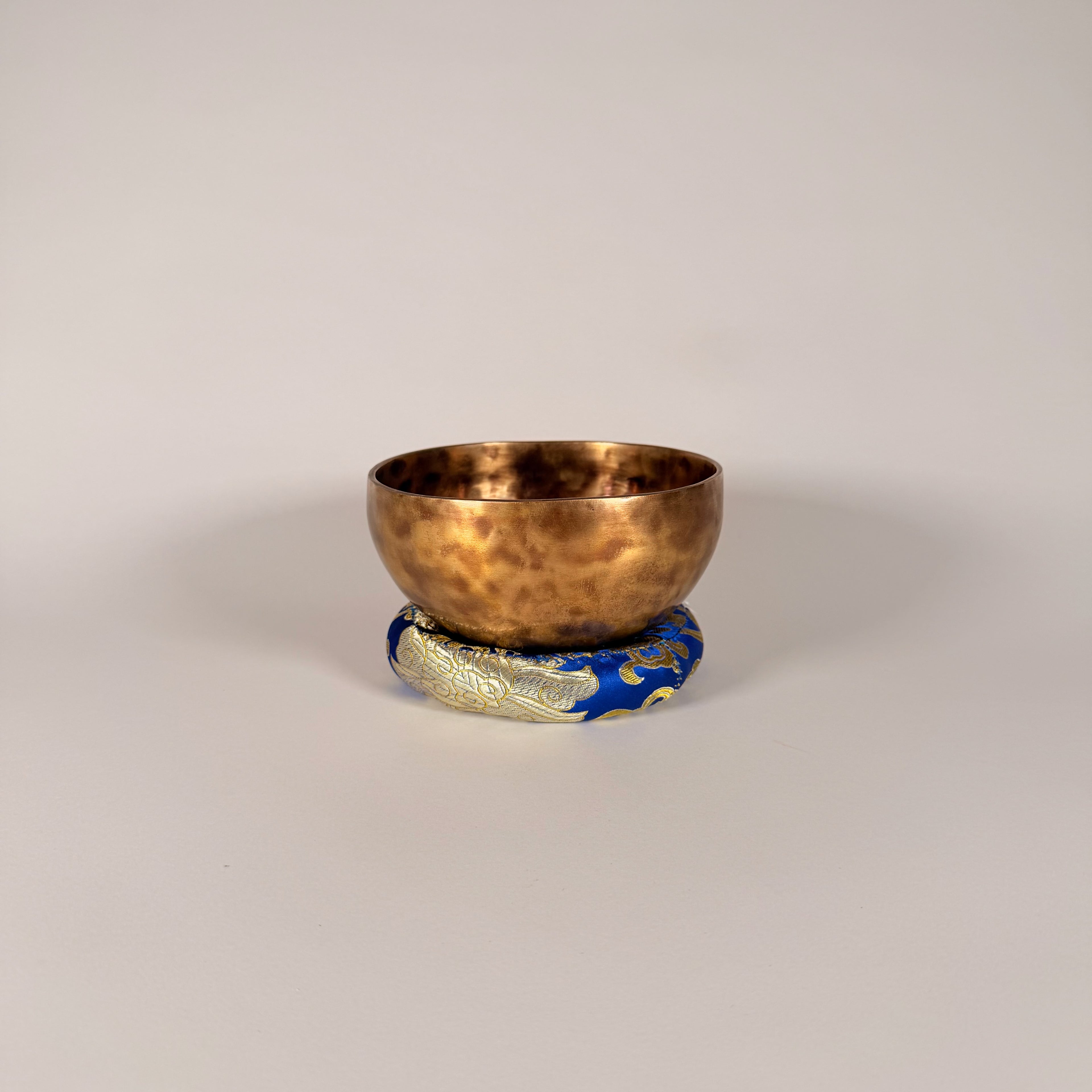 Hand-Hammered Singing Bowl — 6.00" W x 3.00" H, G Note, 622g