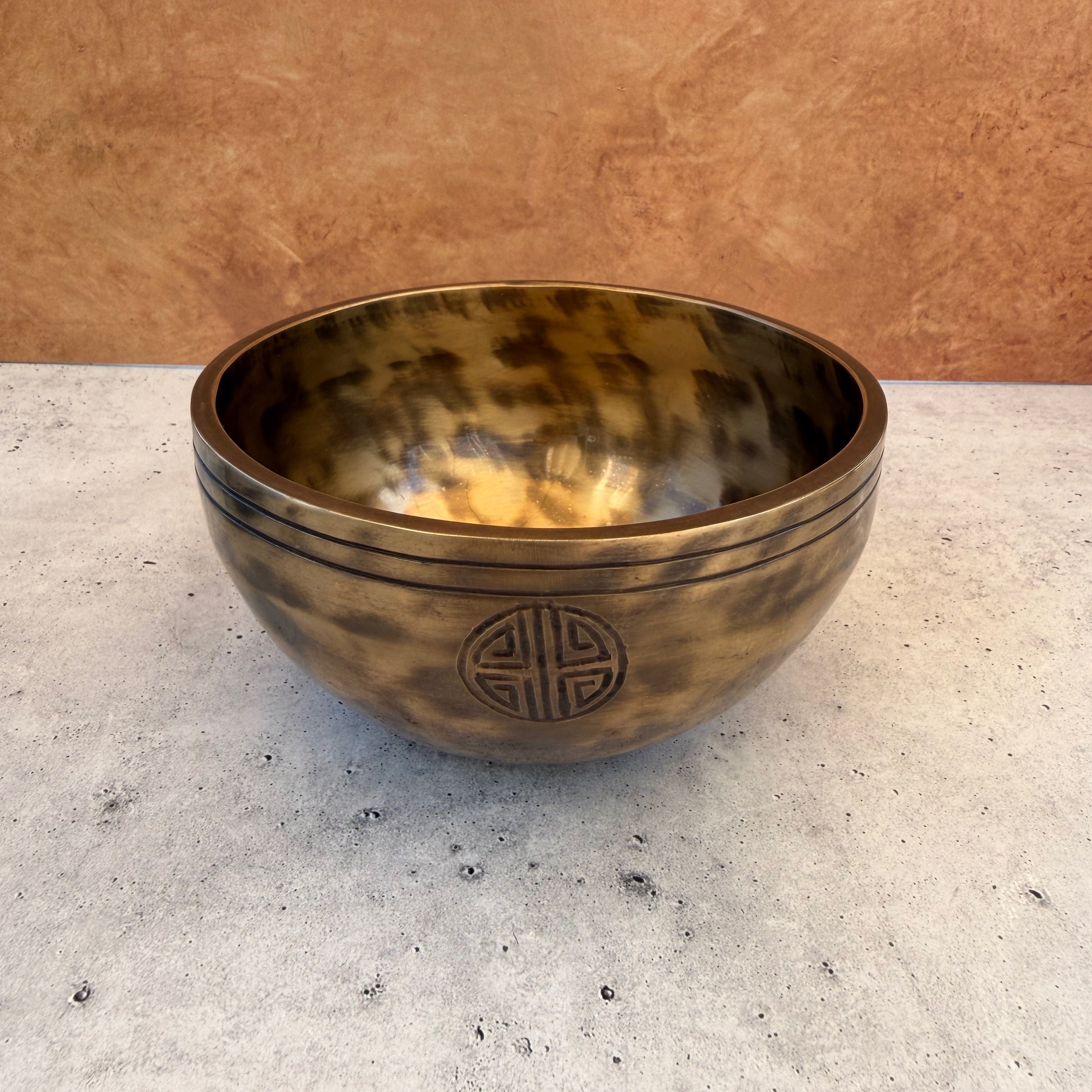 Moon Bowl — 5.50" W x 3.00" H, A Note, 604g