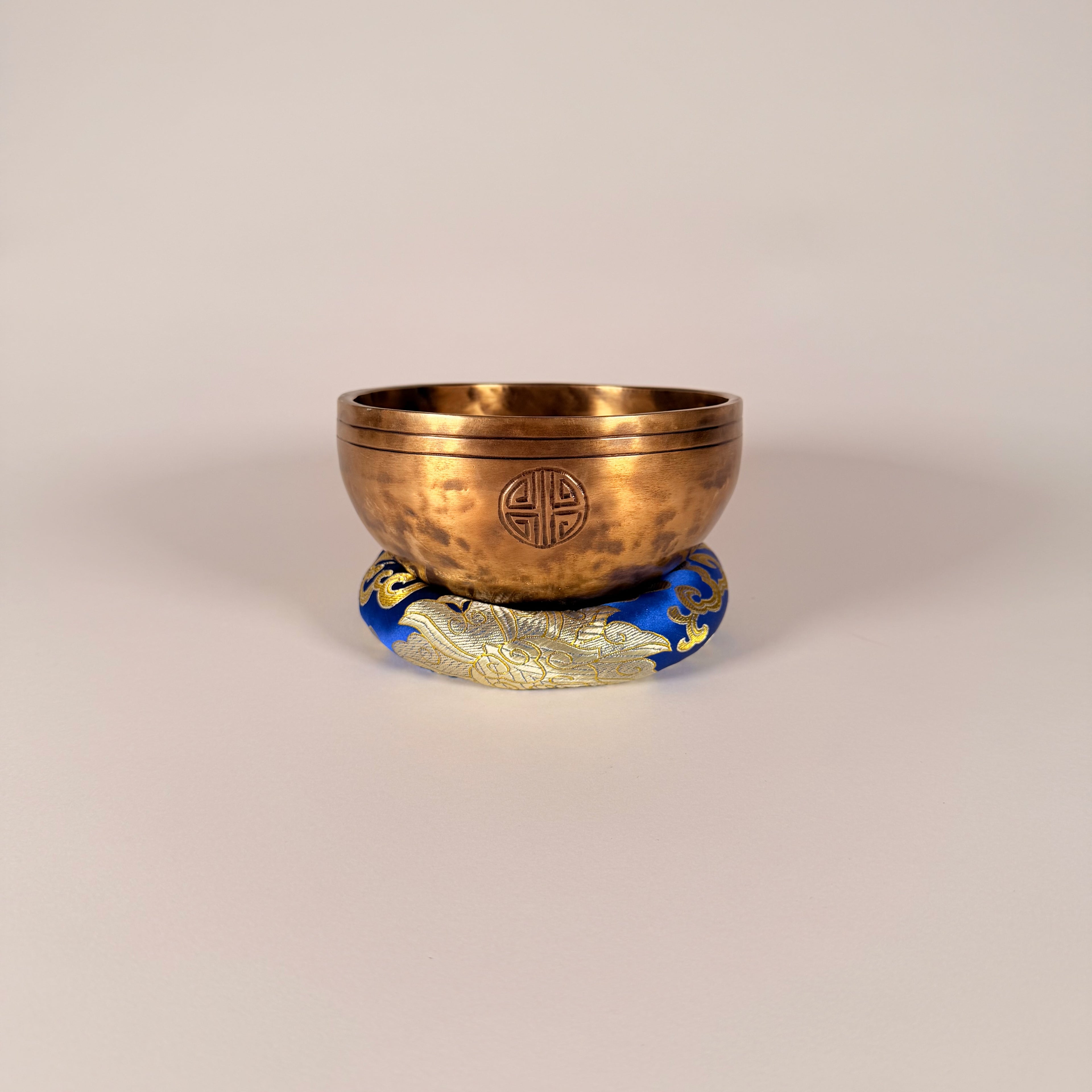Moon Bowl — 5.75" W x 3.00" H, A Note, 686g