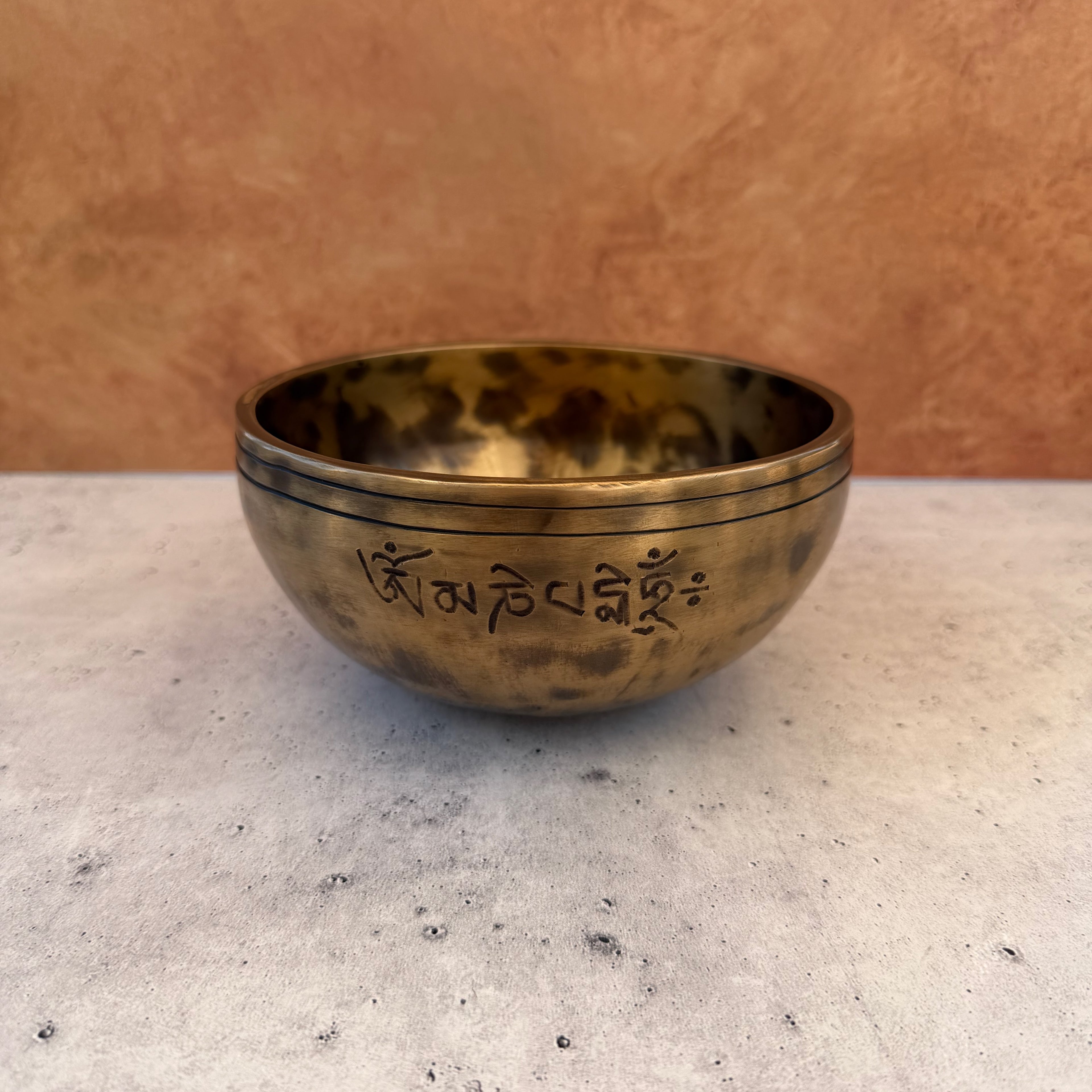 Moon Bowl — 6.00" W x 3.00" H, A Note, 668g